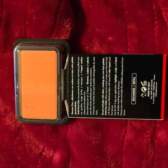 MAKE UP FOREVER BLUSH SHADE B402 - Picture 3 of 5